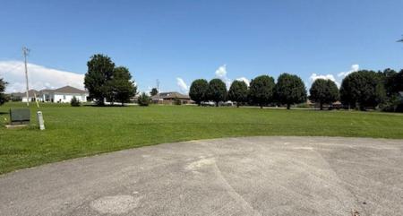 153 Pointe Dr