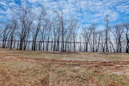 140 Highland Cove