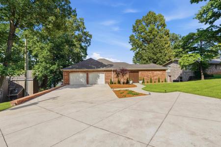 331 Carson Rd