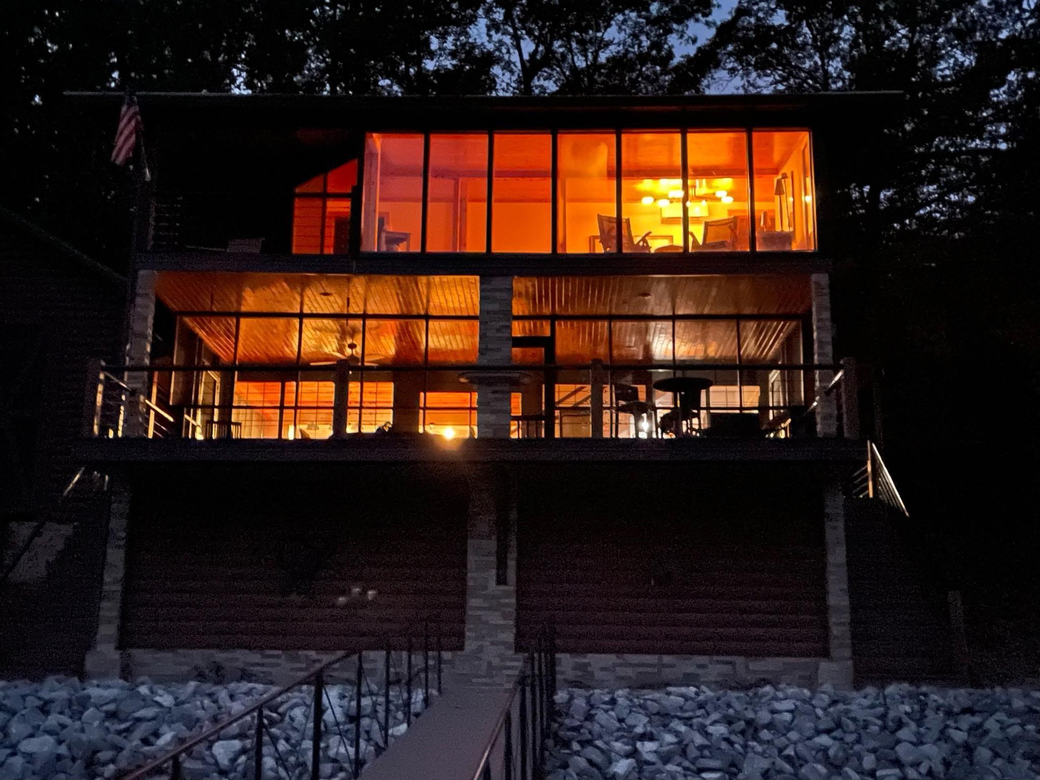 Image 2: Beautiful sunsets to enjoy from your master bedroom and deck