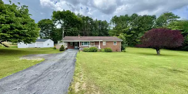 75 Shoals Ave