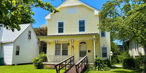 807 Raleigh Ave