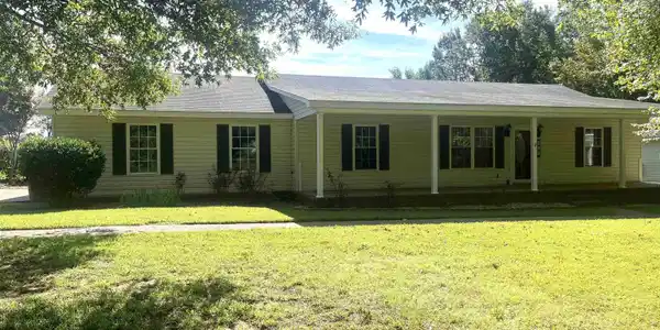 427 Co Rd 413