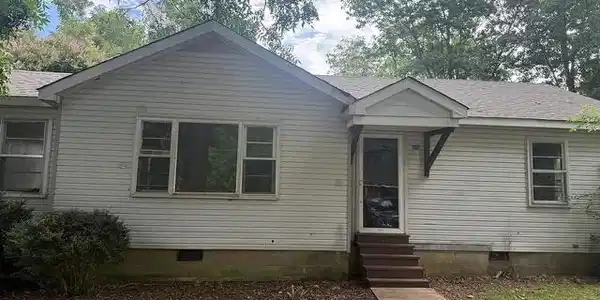 1604 Crestline Ave