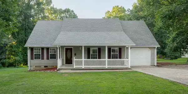 284 Rocky Rd