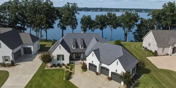 79 Crown Pointe Dr