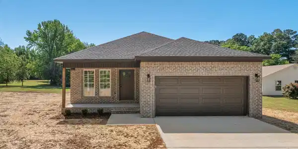 779 River Ln