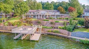 600 Eastlake Dr