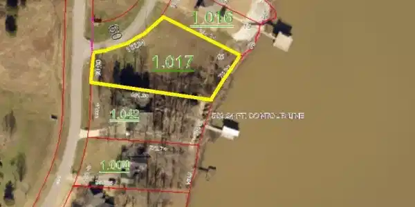 24 Shoreline Dr