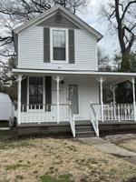 200 W 10th St
