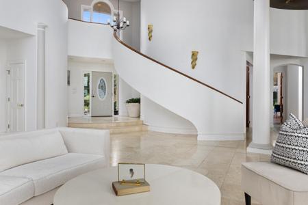 638 Saddlebrook Dr