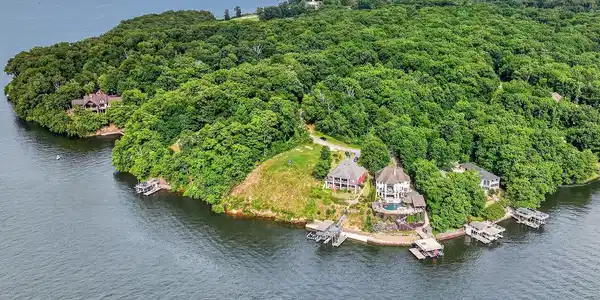 551 Wilson Lake Dr