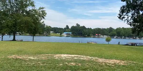 1715 Waters Edge