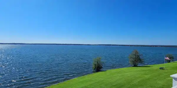 Image 4: 1174 Bridgeview View 5