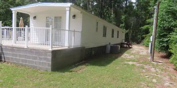 Image 3: 1636 Clubhouse1 (1)