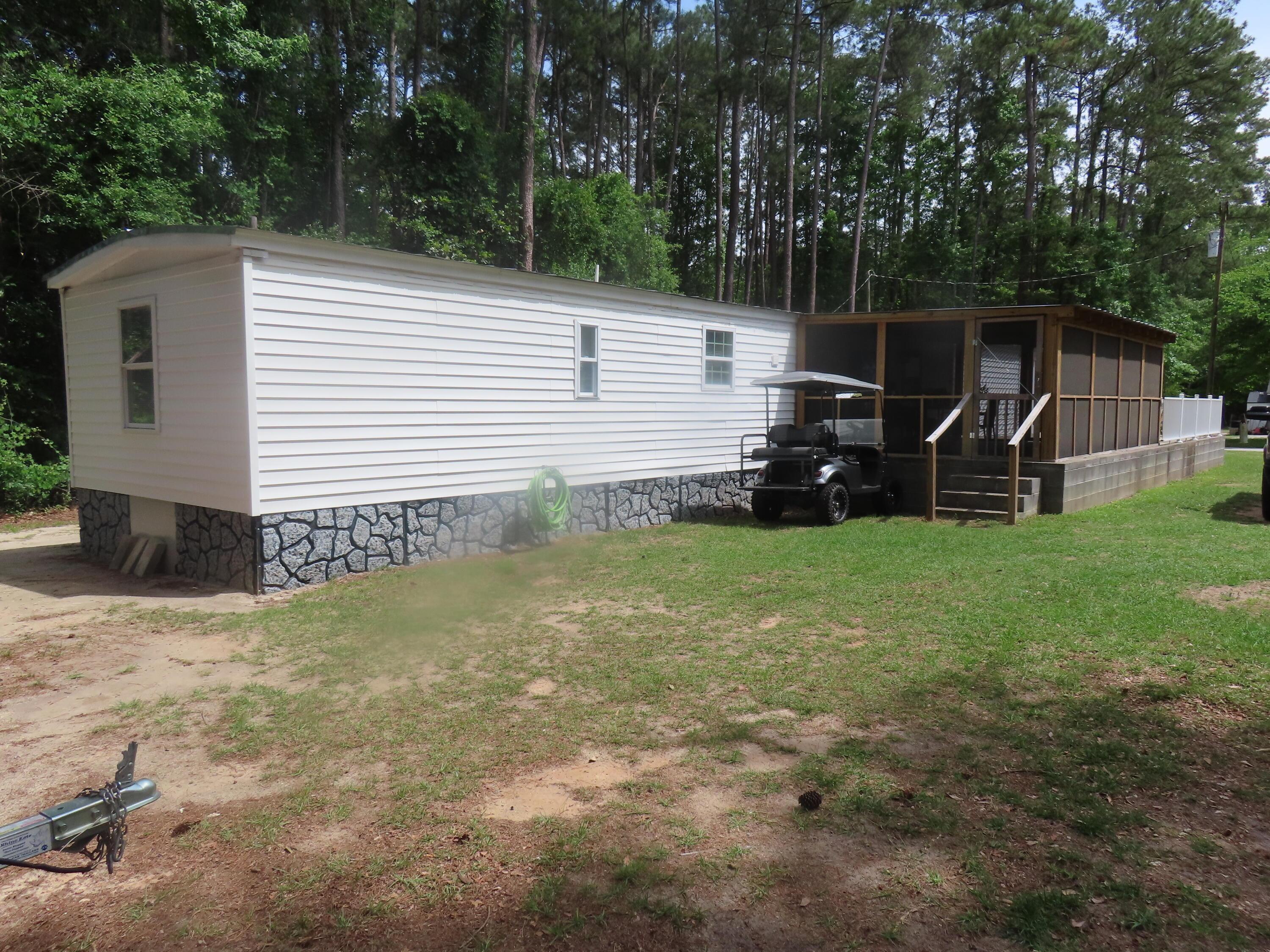 Image 4: 1636 Clubhouse4 (1)