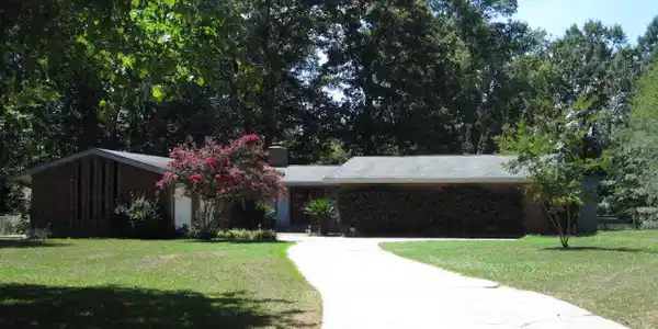 1235 Benbow Drive