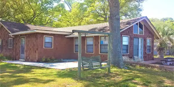213 Green Street