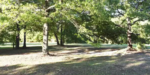 121 Woodlake Dr. (C-40)