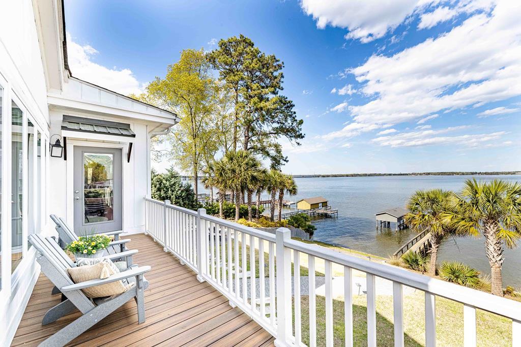 Image 3: Deck overlooking Lake Marion