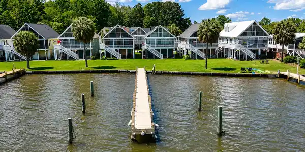 1049 Island Court