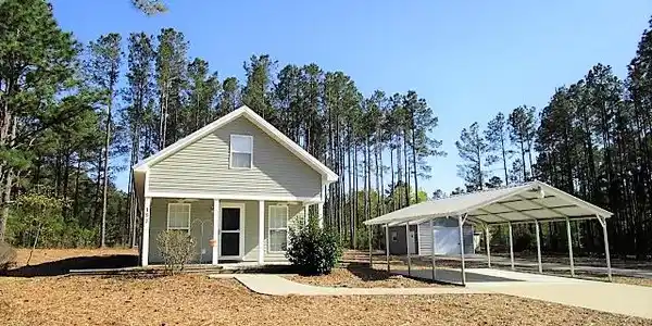 151 MacKay Trl