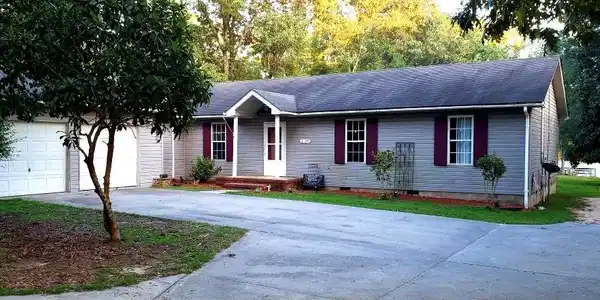 2199 Lakewood Dr.