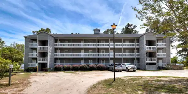 5201 Cypress Pointe