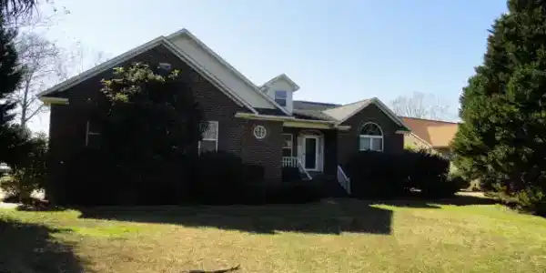 1354 Waters Edge
