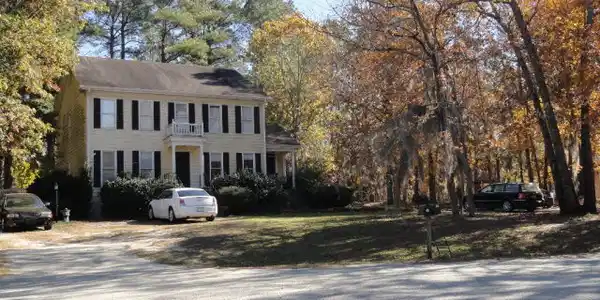 50 & 40 Hunters Path Rd
