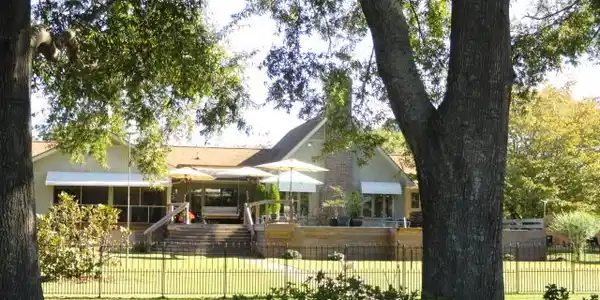 1318 Waters Edge