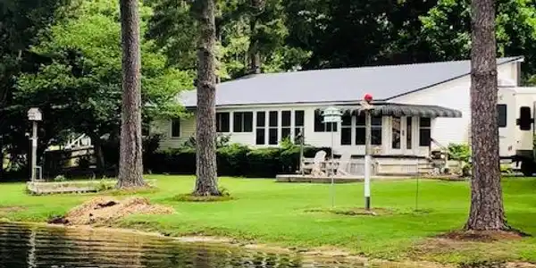 1247 Taw Caw Drive