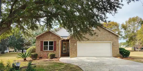 13 Lake Arbu Drive