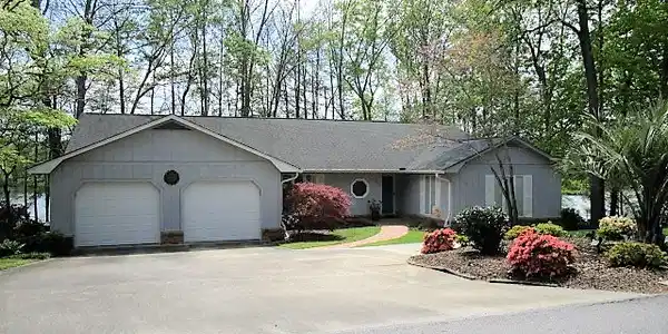 417 Santee Dr