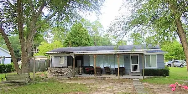 250 Fountain Lake Dr
