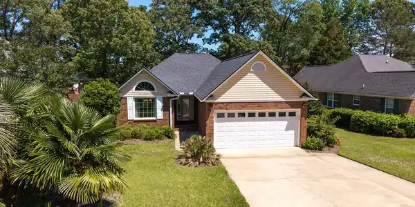 53 North Lake Circle