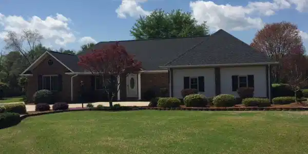 1574 Lakeview Drive