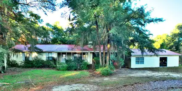 3139 Princess Pond