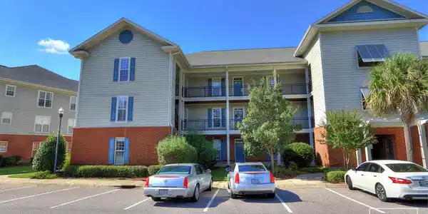 318 Trillium