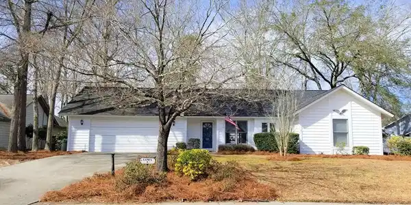 5 John Fothergill Circle
