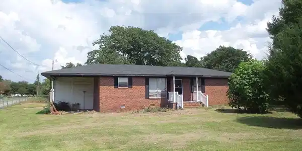 10193 Highway Six