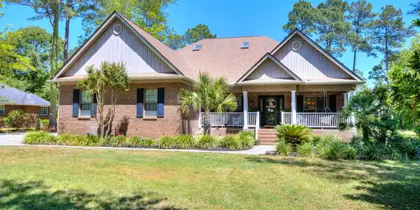 313 Lake Arbu Drive