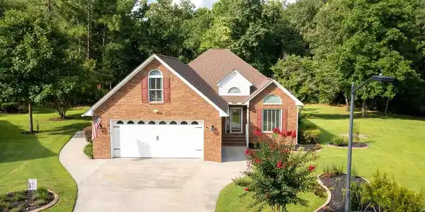 3 Whisper Oak Ct