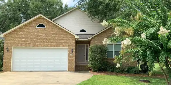 39 Lake Arbu Dr