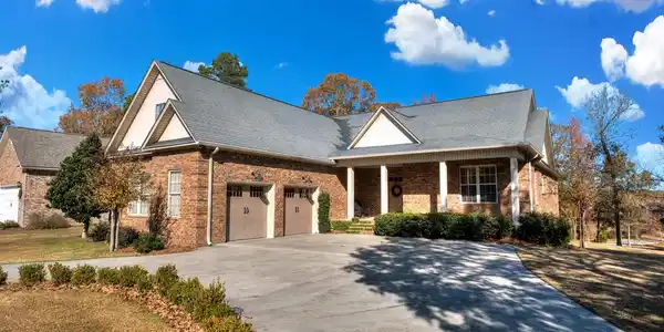 303 Lake Arbu Drive