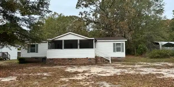 1107 Mockingbird Lane