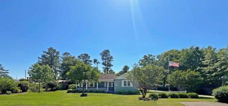 465 Woodland Terrace