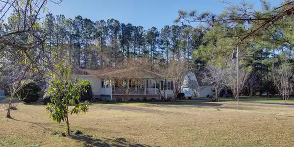 1888 Lakewood Drive