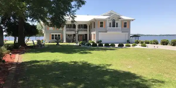 1513 Quail Trail