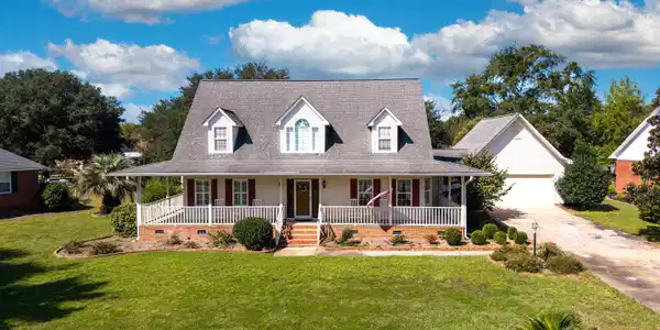 Image 3: WELCOME TO 29 PLANTATION DRIVE